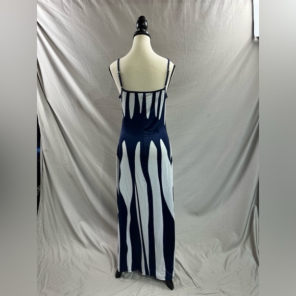 Blue White Rib Knit Graphic Print A line Dress - Picture 8 of 8